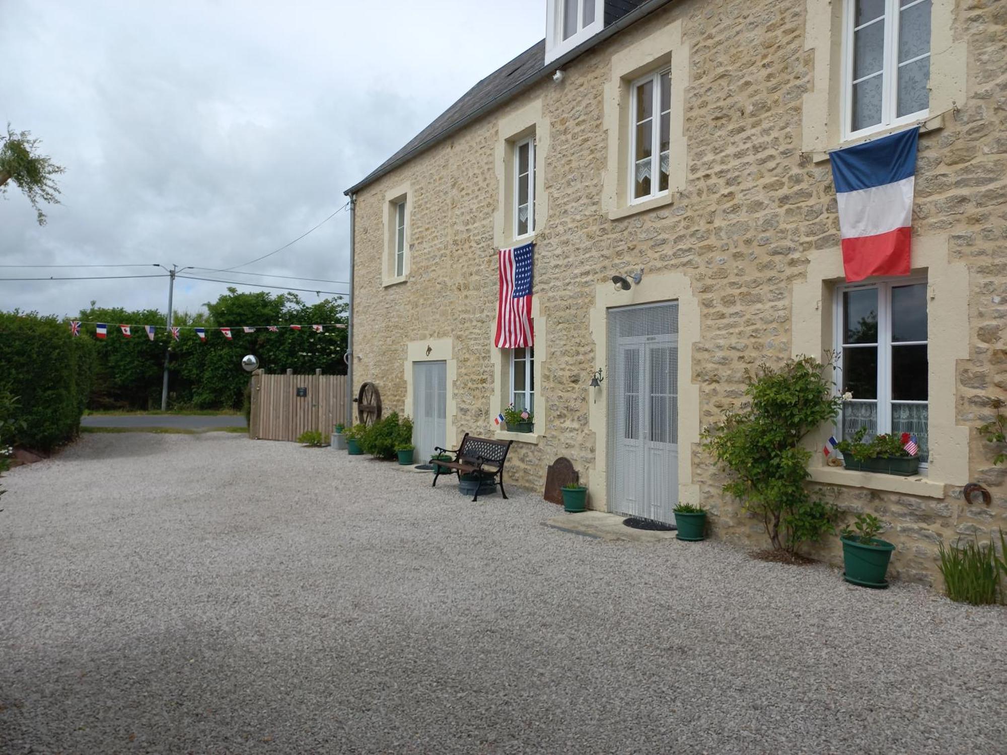 Ivy House Utah Beach Villa Sainte-Marie-du-Mont  Exterior photo